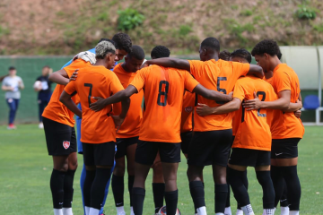 Futebol Os sub-17 - Clube Desportivo 1º de Agosto